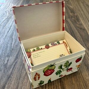 Gibson Market Place Waverly Recipe Card Box Vegetable Fruit Floral Gingham